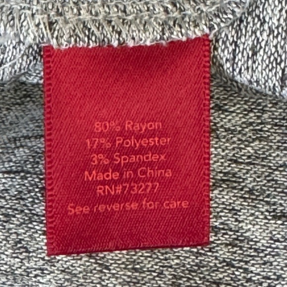 Women's size large keyhole lightweight sweater by Jennifer Lopez - Picture 5 of 7